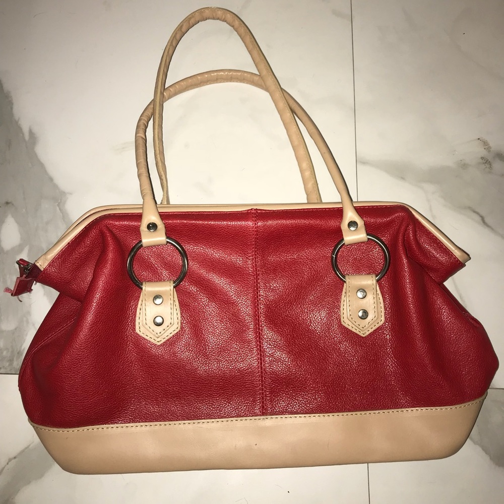 NWOT leather city purse